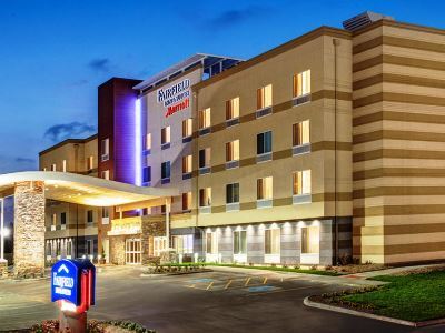Fairfield Inn & Suites By Marriott Bakersfield North/Airport Екстер'єр фото